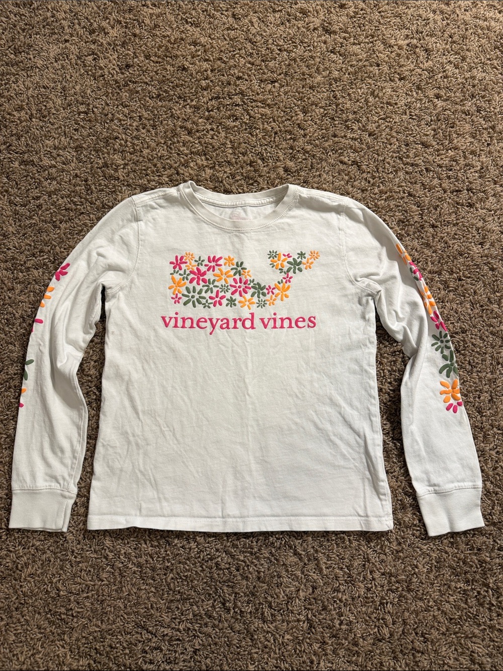 Vineyard Vines White Long-Sleeve Tee with Pink Logo and Multicolor Floral Whale